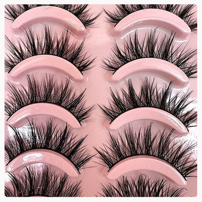 Natural-Looking Curled False Eyelashes